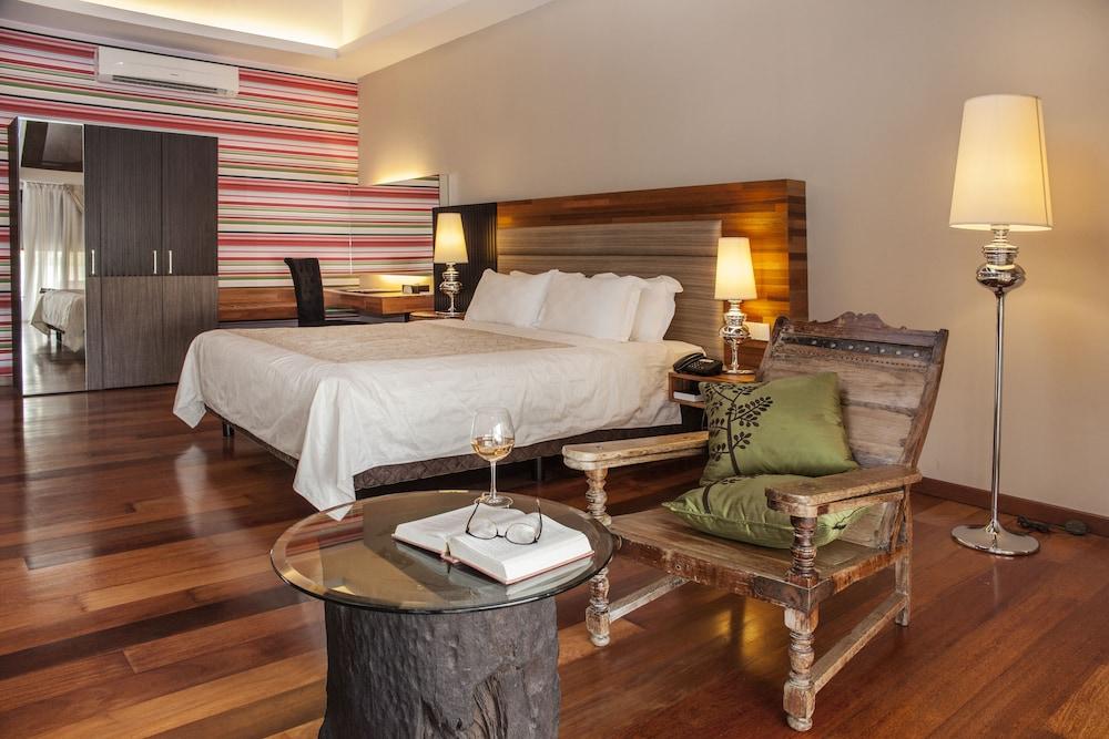 The Ranee Boutique Suites Kuching Buitenkant foto