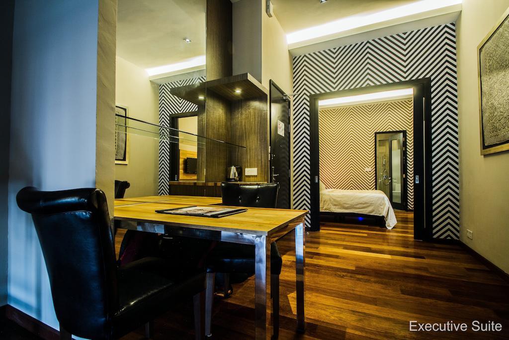 The Ranee Boutique Suites Kuching Buitenkant foto