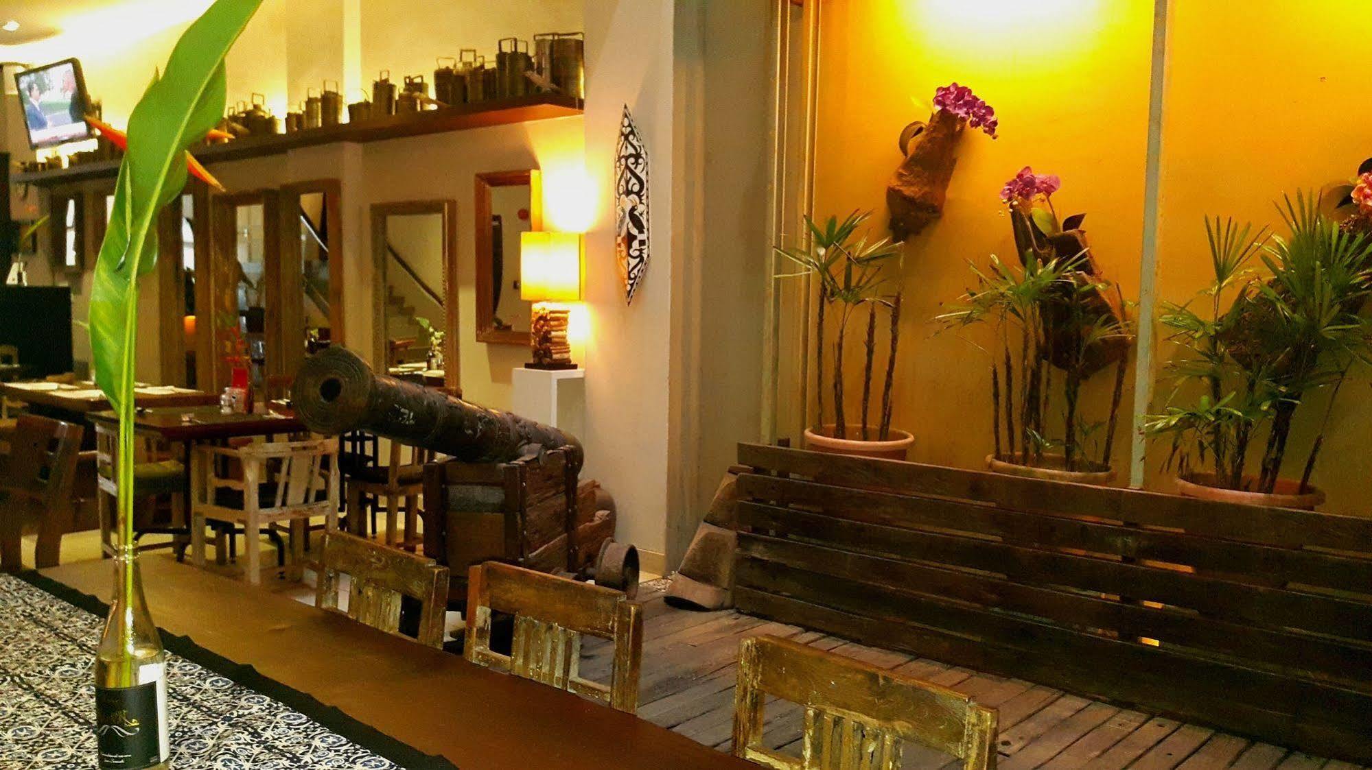 The Ranee Boutique Suites Kuching Buitenkant foto