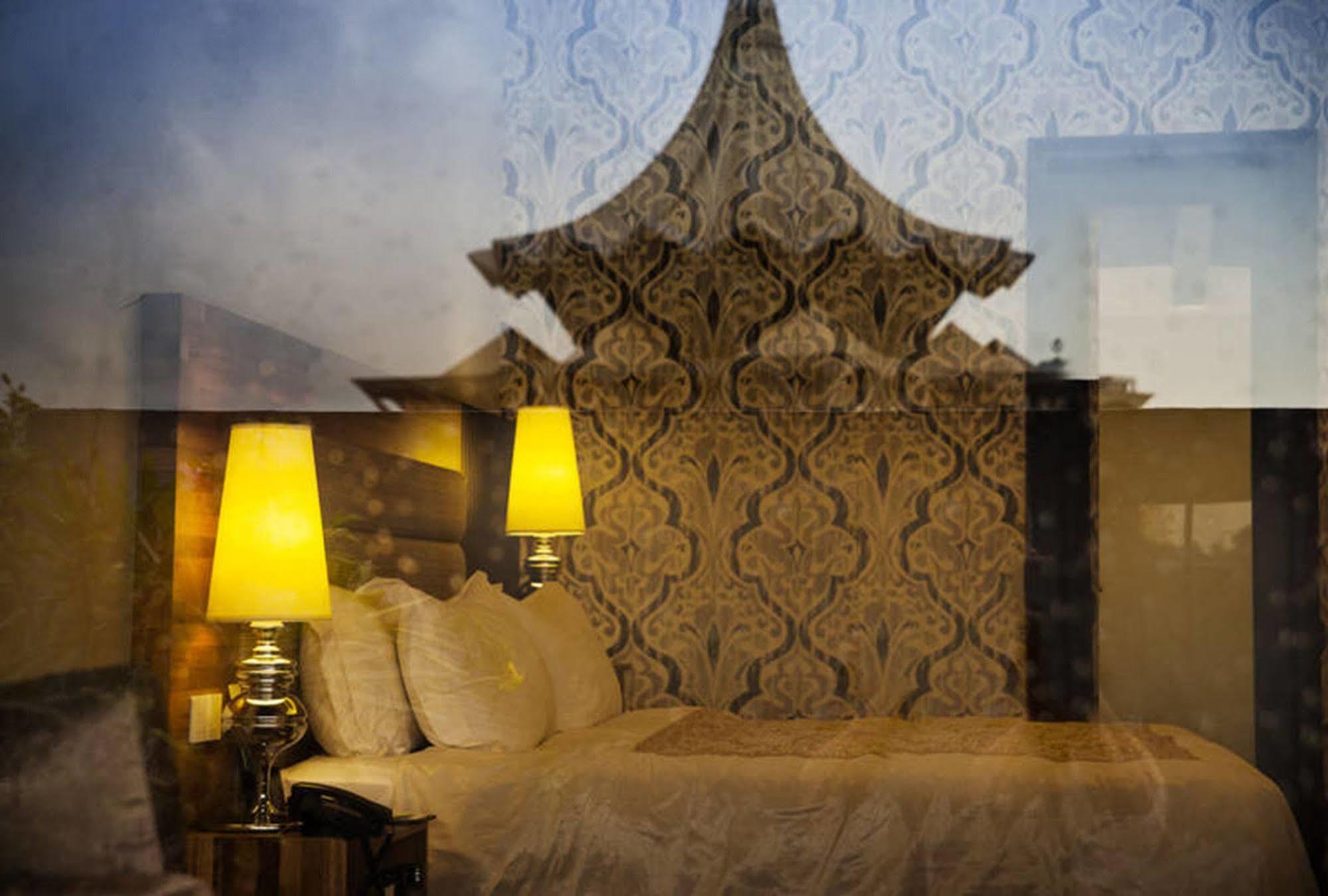 The Ranee Boutique Suites Kuching Buitenkant foto